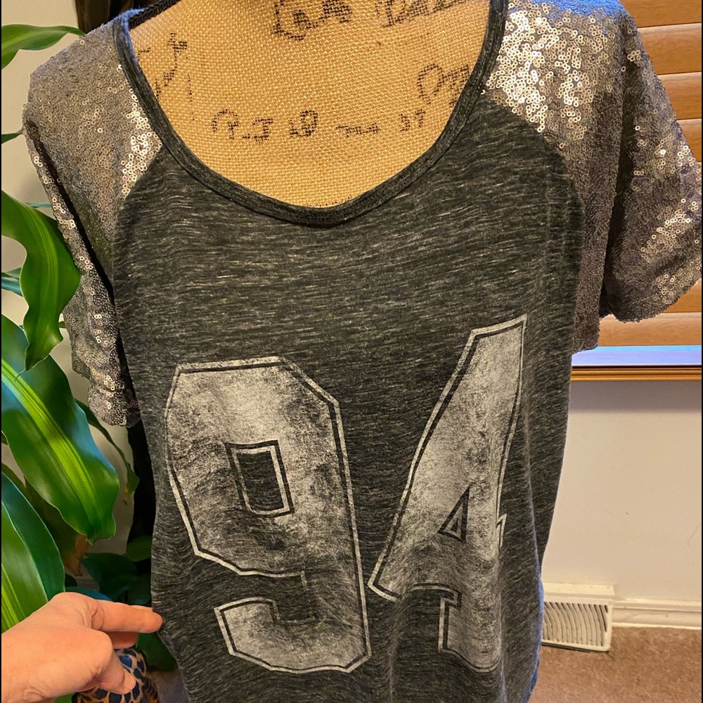 SOLD Sparkle tee